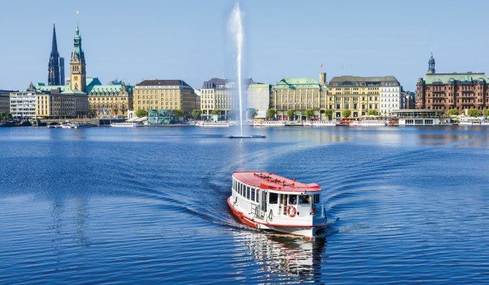 Alsterdampfer auf der Binnenalster © kameraauge-fotolia.com
