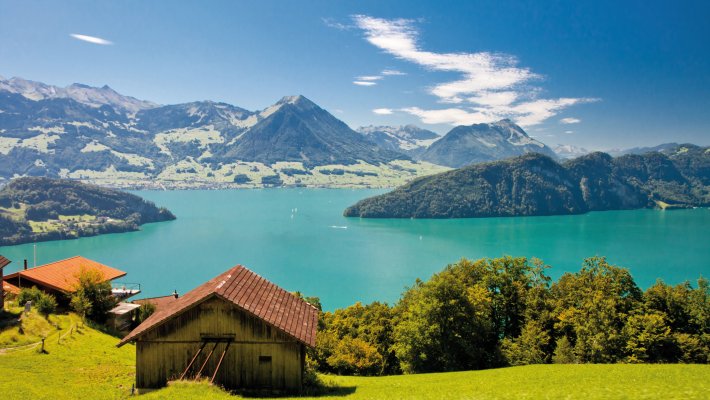 Blick über den Vierwaldstätter See - Berg Pilatus © gevision-shutterstock.com/2013