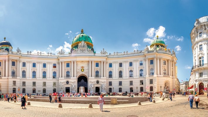 Alte Hofburg in Wien © Sina Ettmer - stock.adobe.com